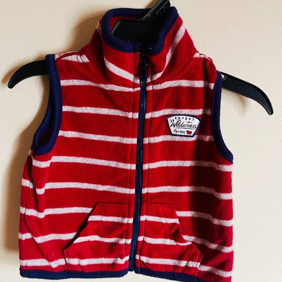 Boy Carter’s Striped Vest 6 Moths - Picture 1 of 8
